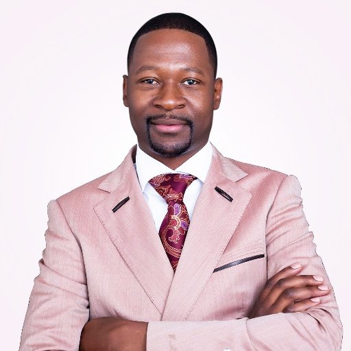 UFIC Leader Prophet Emmanuel Makandiwa Explains Why He Refused Archbishop’s Gift